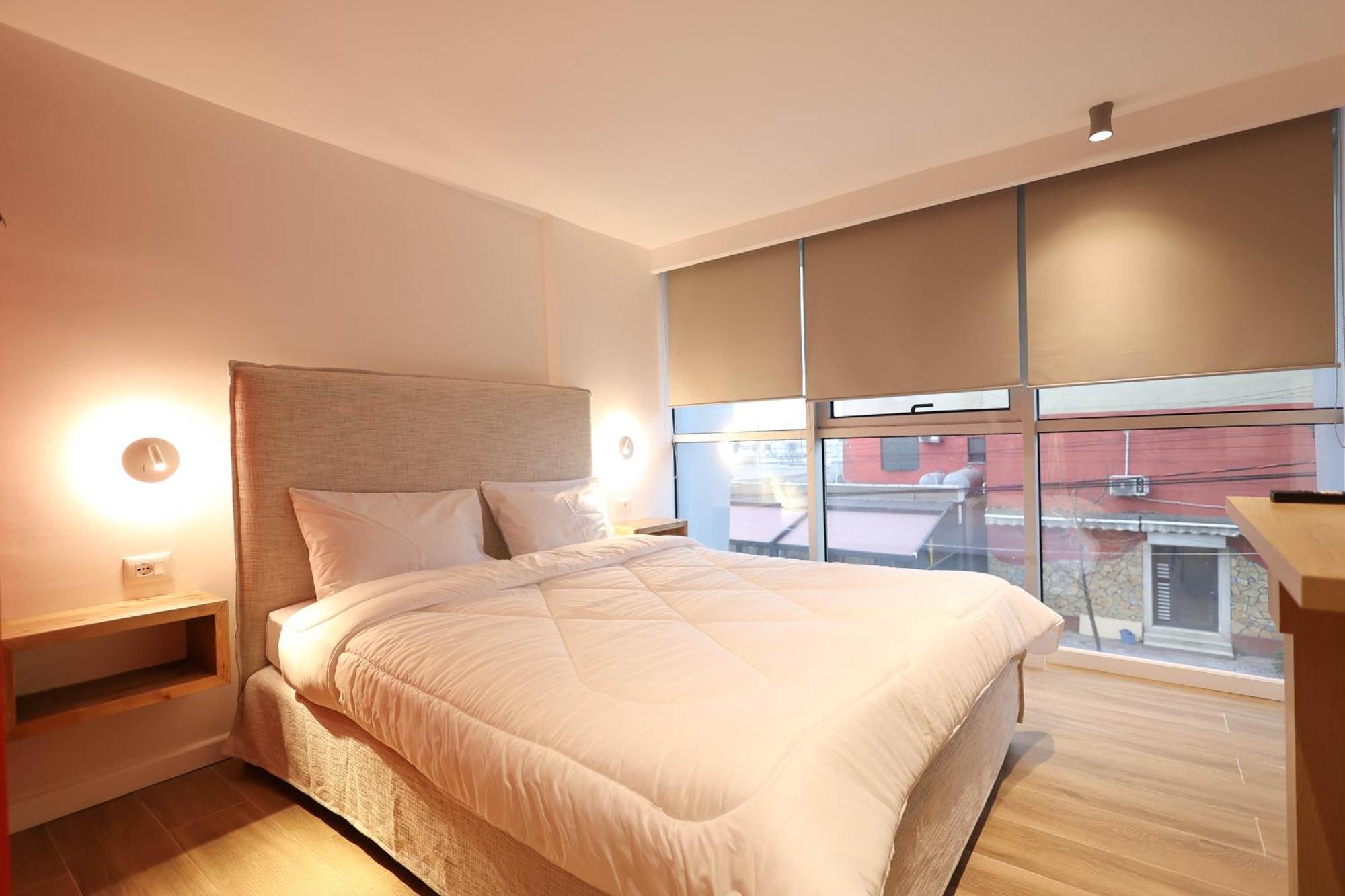 Grandstay Studios Durrës Exteriör bild