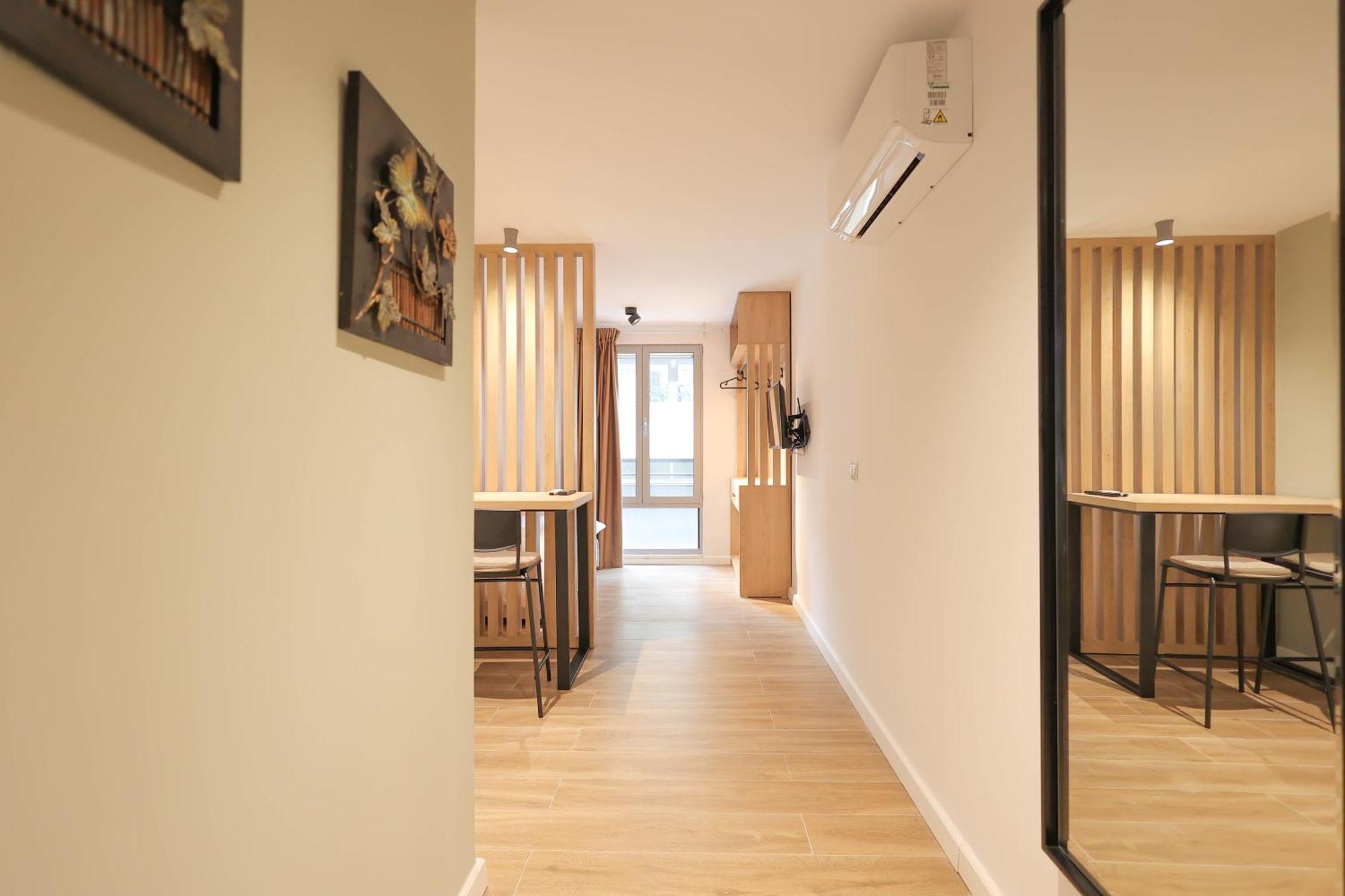 Grandstay Studios Durrës Exteriör bild