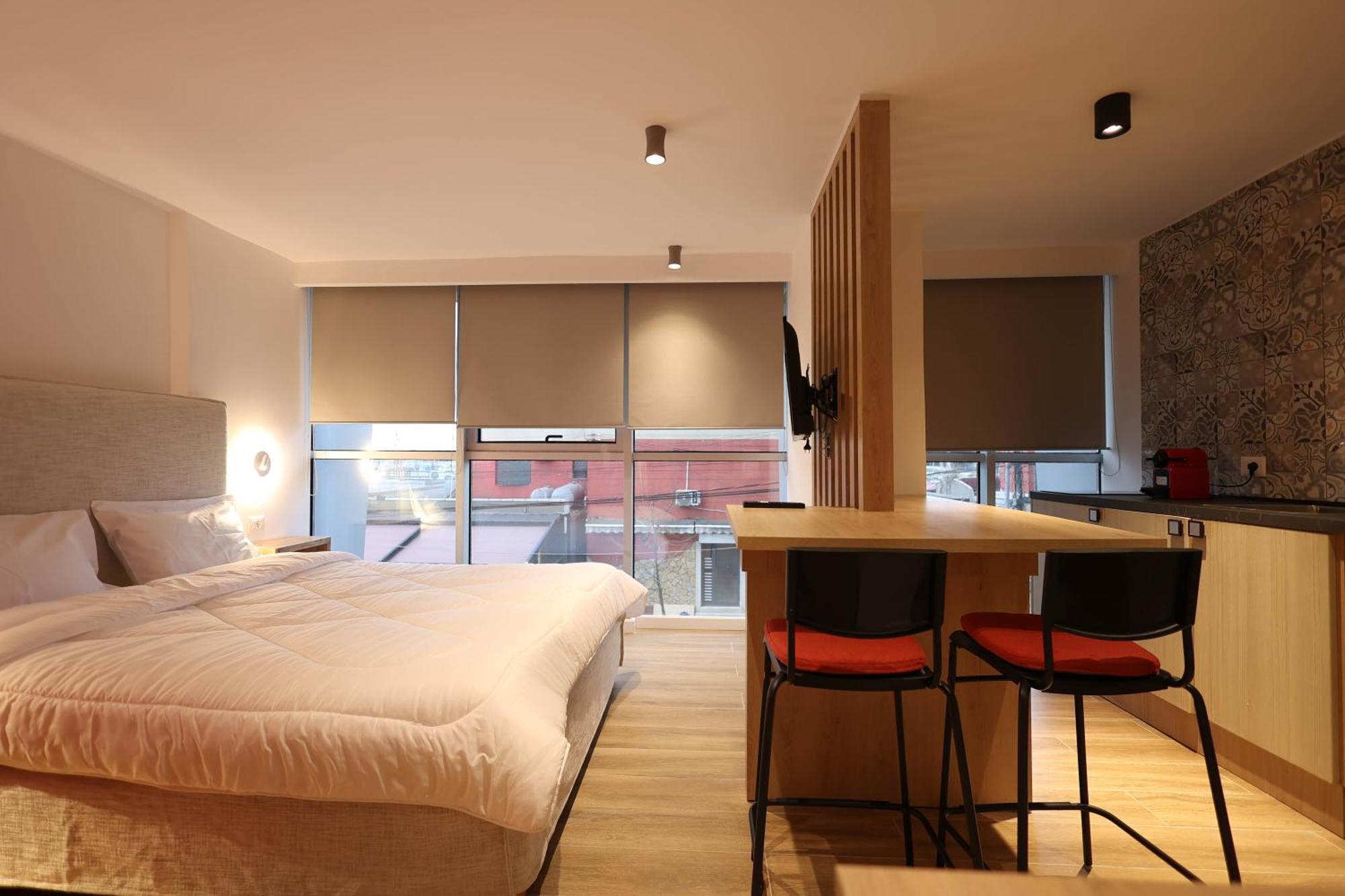 Grandstay Studios Durrës Exteriör bild