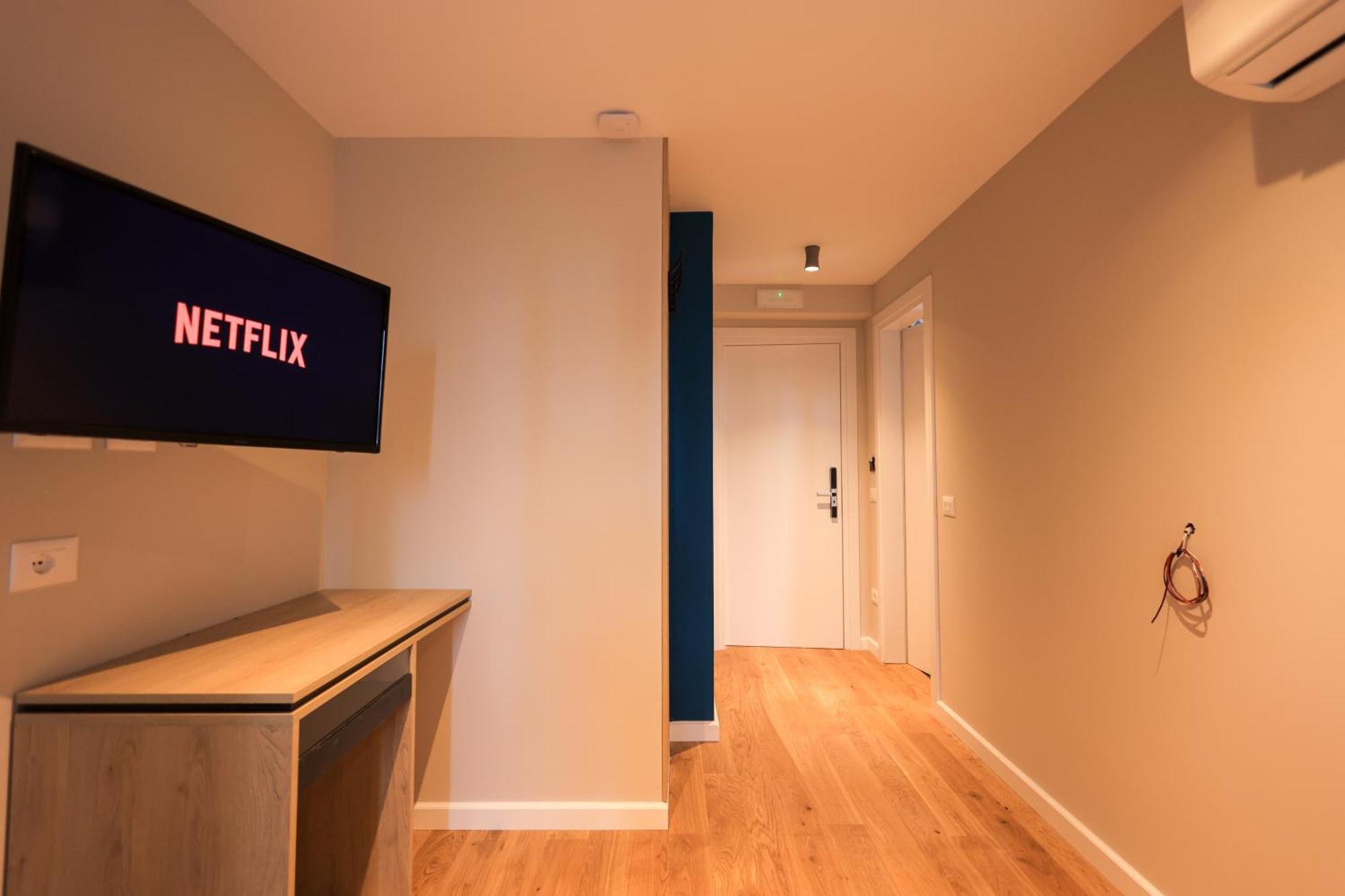 Grandstay Studios Durrës Exteriör bild