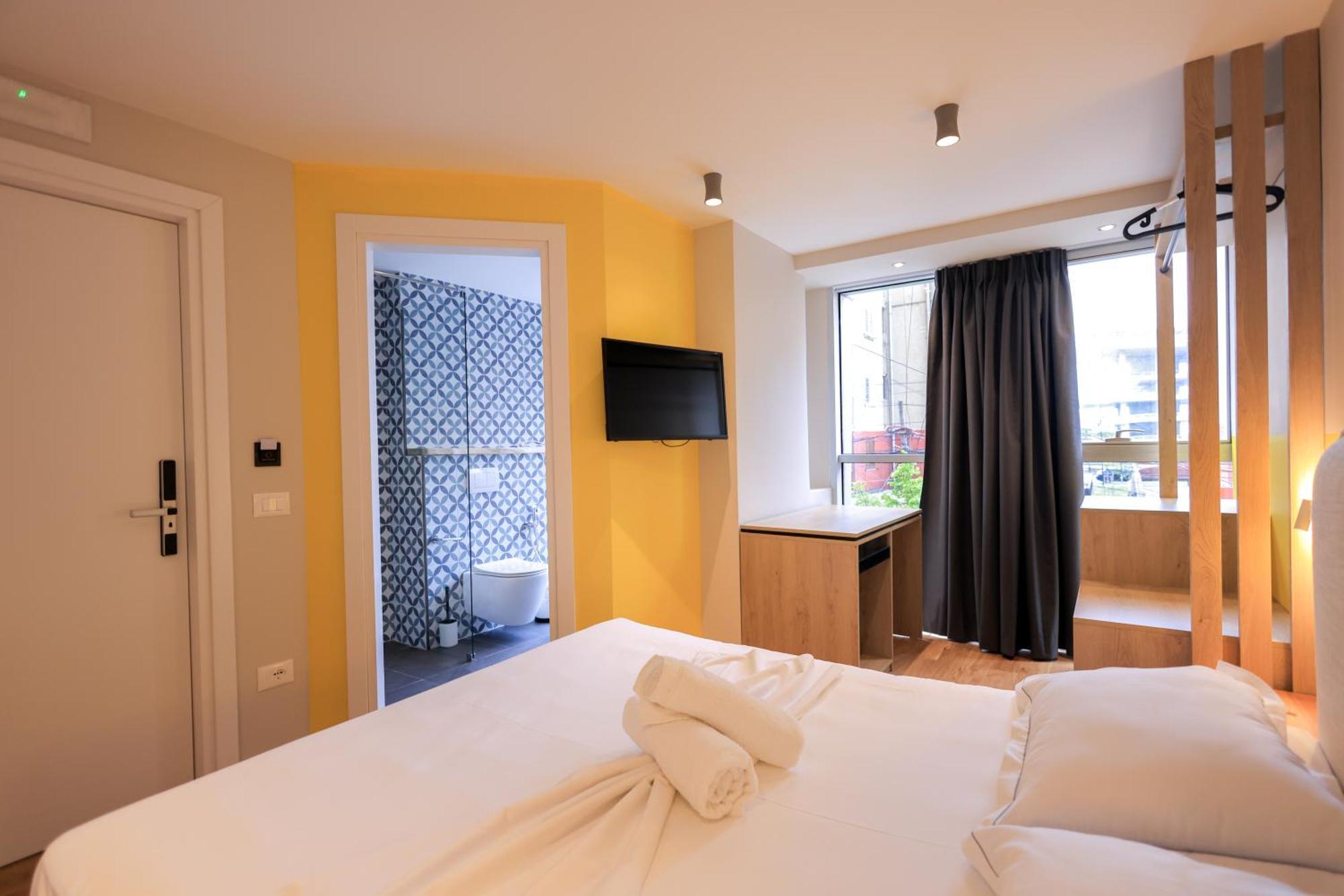 Grandstay Studios Durrës Exteriör bild