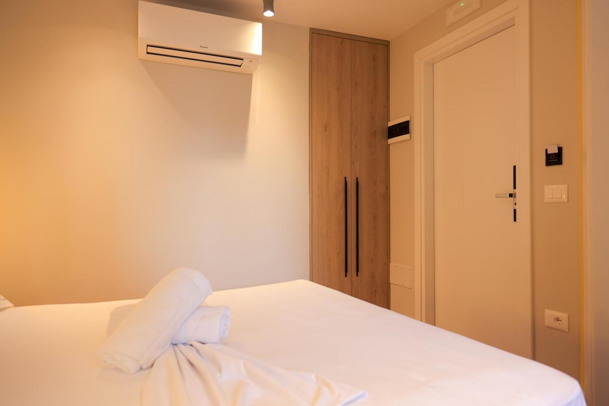 Grandstay Studios Durrës Exteriör bild